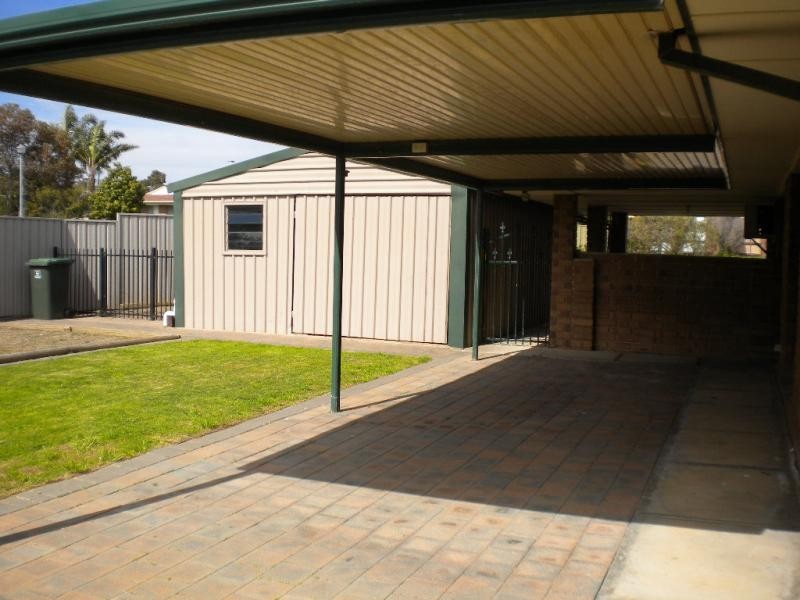 3 Shropshire Cl, Old Reynella SA 5161