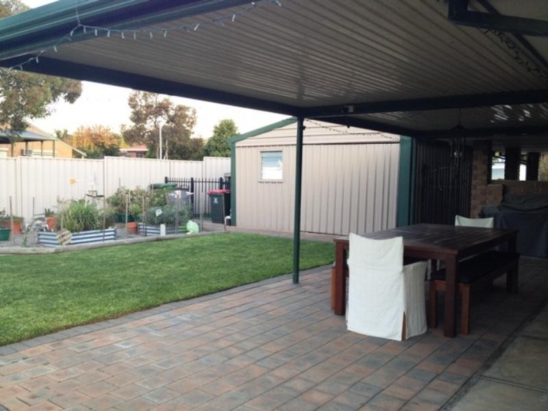 3 Shropshire Cl, Old Reynella SA 5161