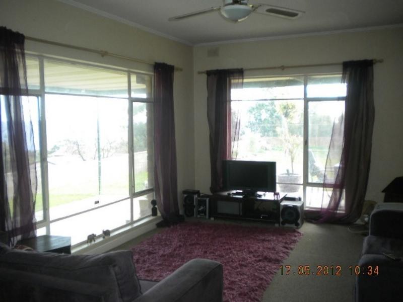 20 Barula Rd, Marino SA 5049
