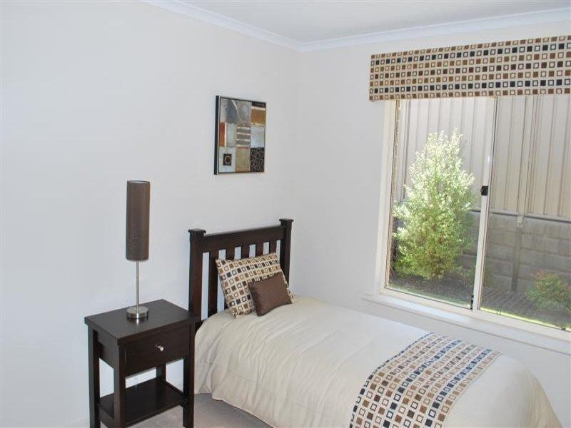 24 Corrimal Ave, Noarlunga Downs SA 5168
