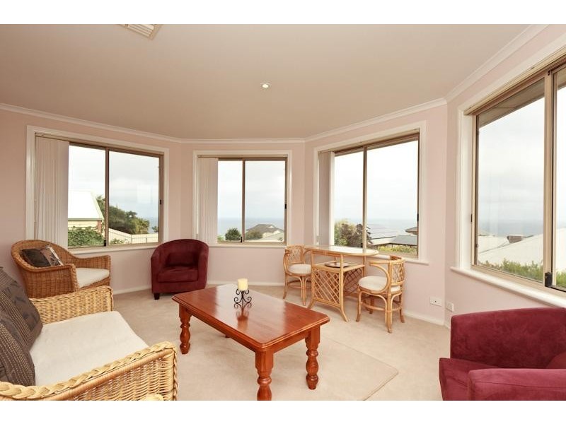 5 Petrel  Cl, Hallett Cove SA 5158