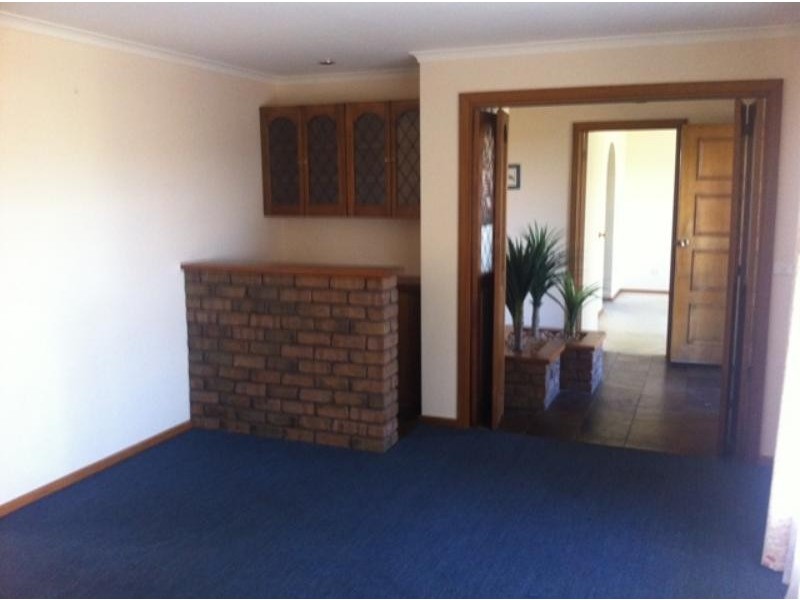 6 Chalani Cres, Hallett Cove SA 5158