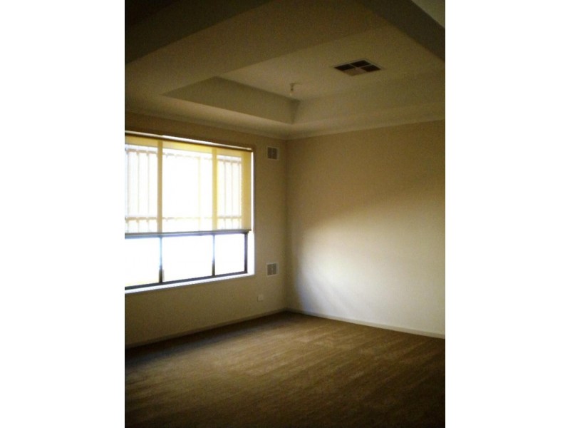 5 Edithburgh Ave, Seaford Rise SA 5169