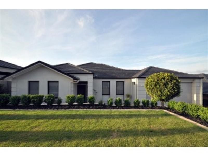 5 Edithburgh Ave, Seaford Rise SA 5169