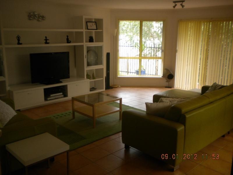 8 Opala Ct, Hallett Cove SA 5158