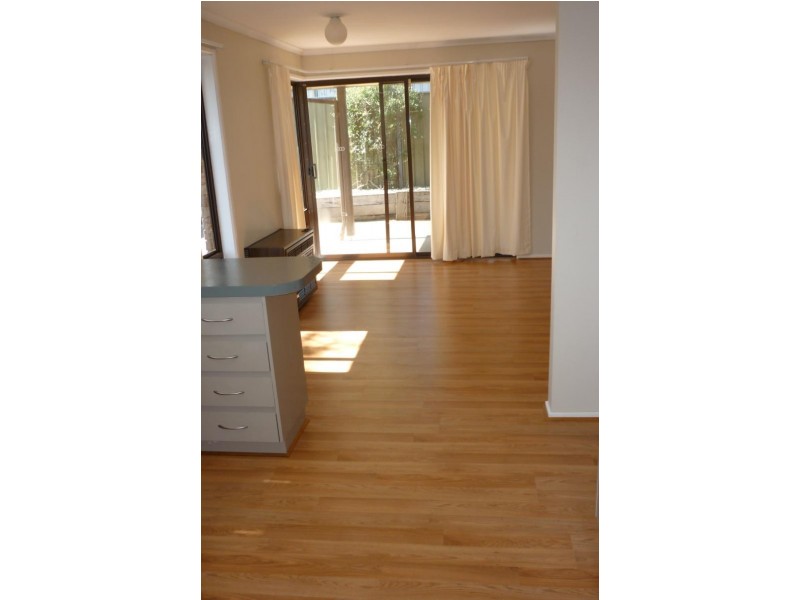96 Lander Rd, Trott Park SA 5158