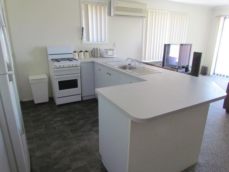40 Driftwood Cres, Seaford Rise SA 5169