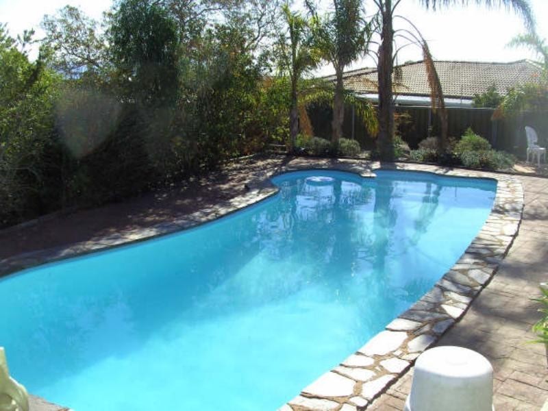 10 Serica St, Hallett Cove SA 5158