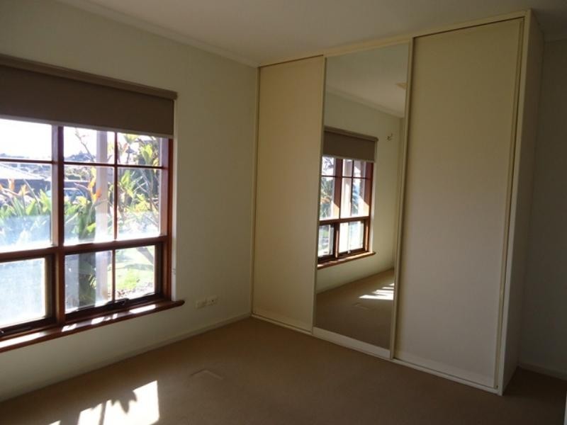 17 Serica St, Hallett Cove SA 5158