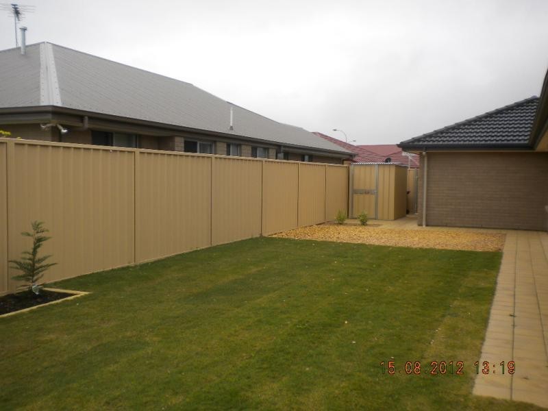 17 Flagpole Rd, Seaford Meadows SA 5169