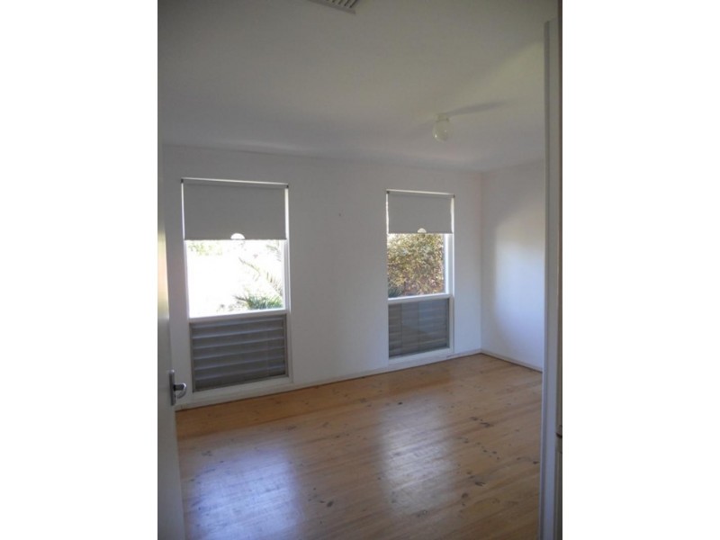 48 Kalgoorlie  Ave, Port Noarlunga South SA 5167