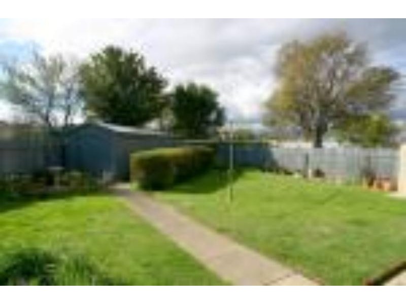 31  Tiparra Ave, Park Holme SA 5043