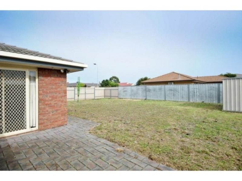 52 Sir James Hardy Way, Woodcroft SA 5162