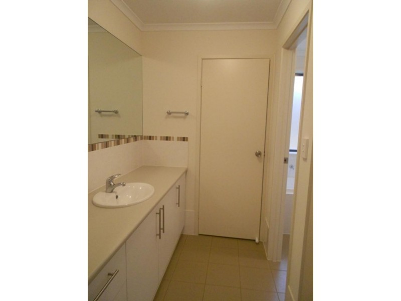 67 Esperance Bvd, Seaford Rise SA 5169
