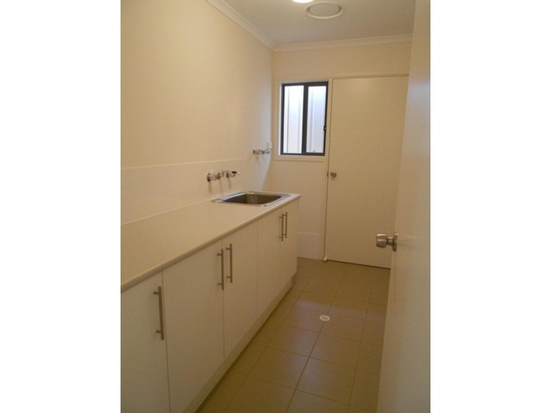 67 Esperance Bvd, Seaford Rise SA 5169