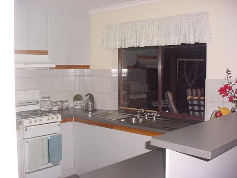 3 Rodeo Ct, Hallett Cove SA 5158