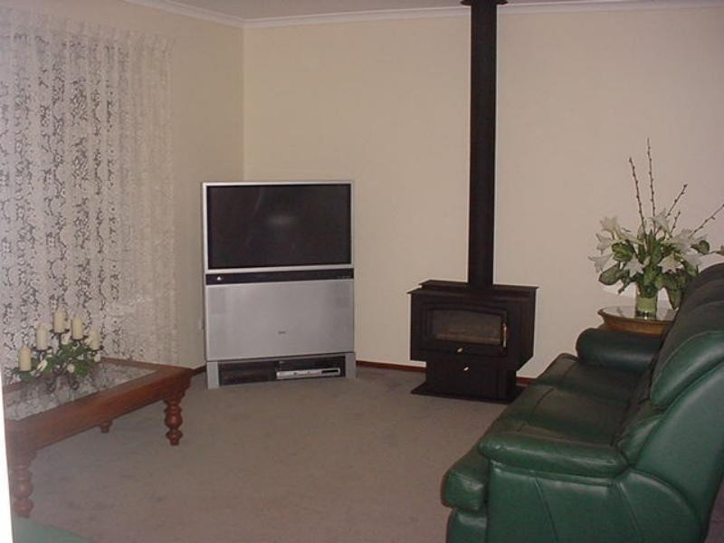 3 Rodeo  Ct, Hallett Cove SA 5158