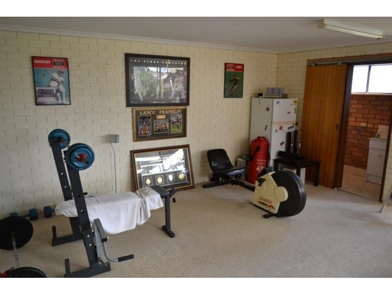 18 California  Ave, Hallett Cove SA 5158