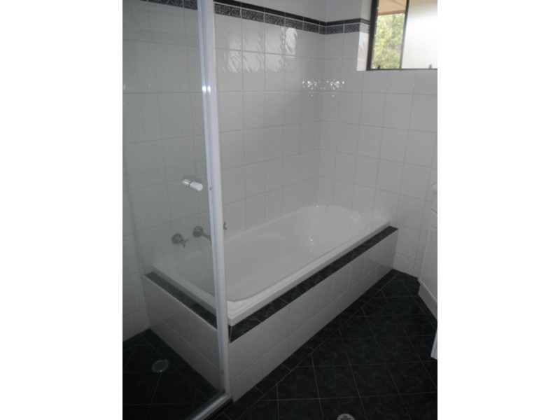 6 Dennis St, Happy Valley SA 5159