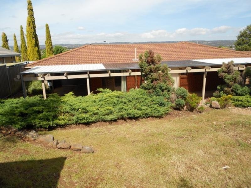 5 Gorton Ct, Trott Park SA 5158