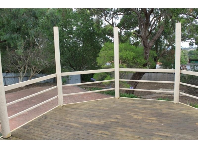 61 Black Rd, Flagstaff Hill SA 5159