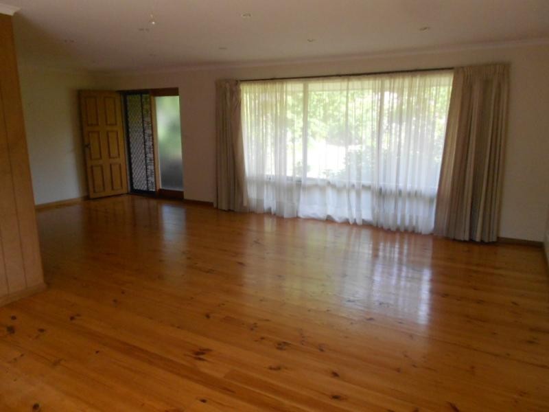 31 Greenwillow Cres, Happy Valley SA 5159