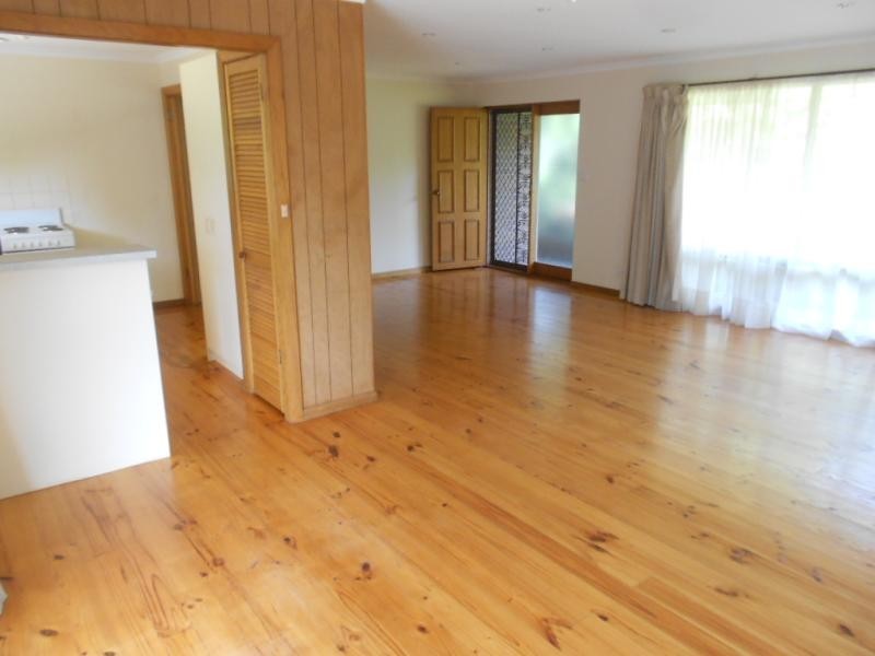 31 Greenwillow Cres, Happy Valley SA 5159