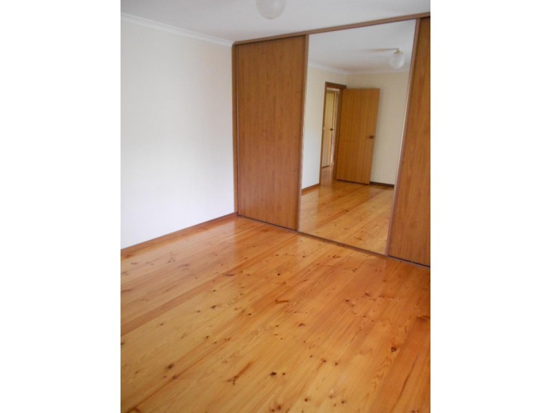 31 Greenwillow Cres, Happy Valley SA 5159