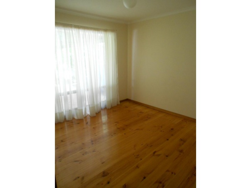 31 Greenwillow Cres, Happy Valley SA 5159