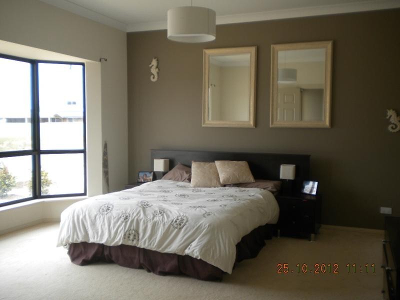 4 Meadowbank  Way, Aldinga Beach SA 5173