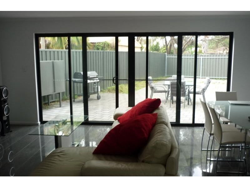 68 Kentwood  Rd, Morphett Vale SA 5162