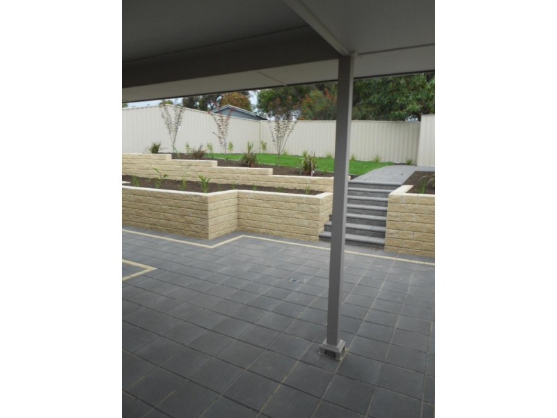 68A Kenihans Rd, Happy Valley SA 5159