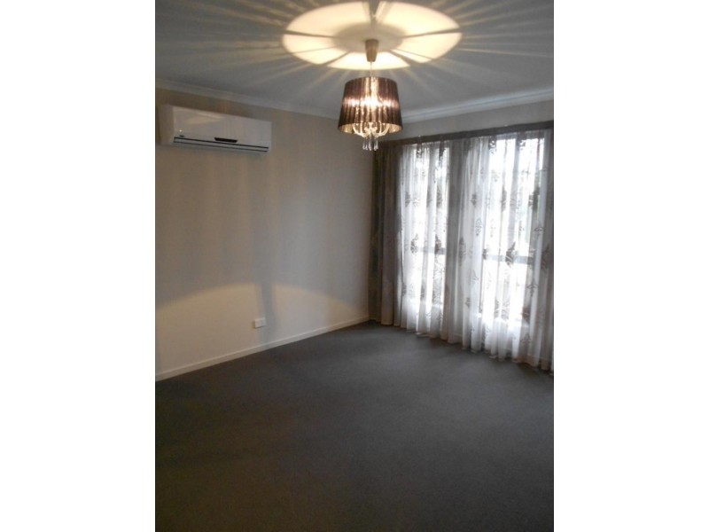 68A Kenihans Rd, Happy Valley SA 5159