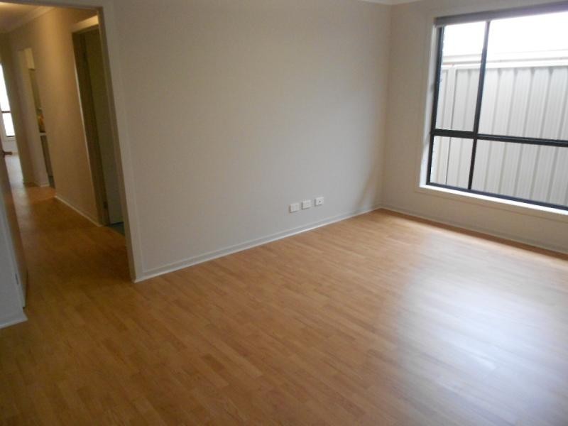 68A Kenihans Rd, Happy Valley SA 5159