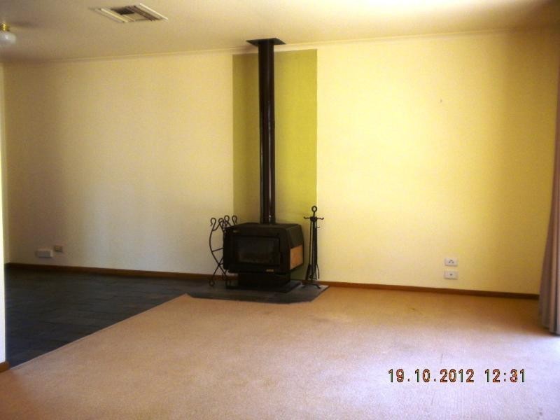 28 Salvador St, Flagstaff Hill SA 5159