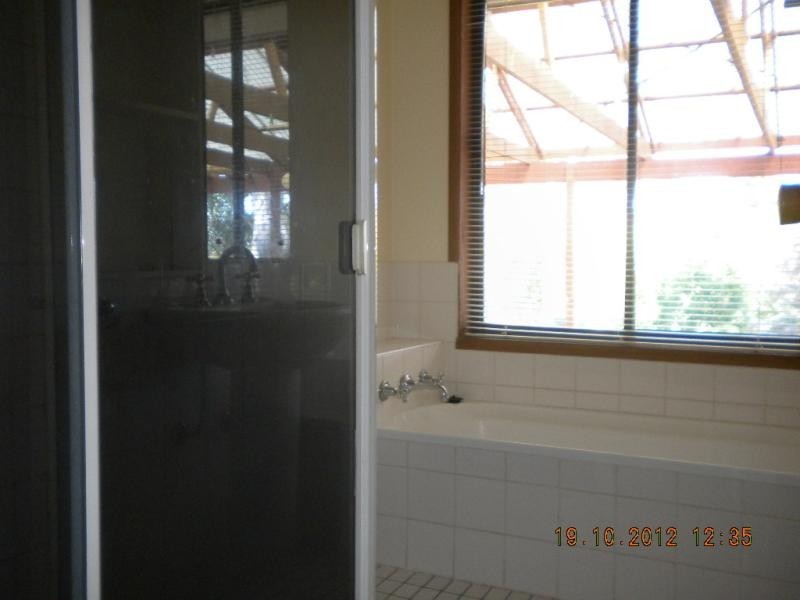 28 Salvador St, Flagstaff Hill SA 5159