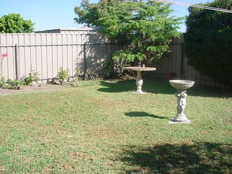 8 Avocet St, Seaford Rise SA 5169