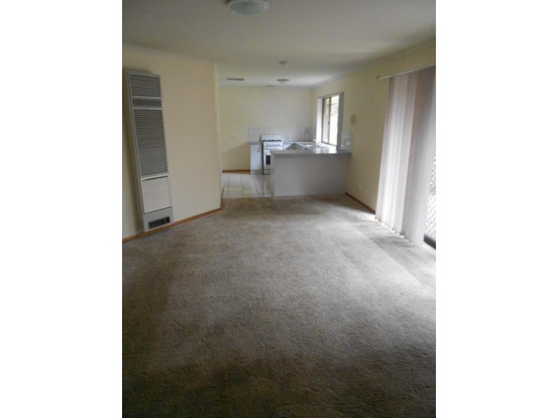 5 Cleveland  Ct, Woodcroft SA 5162