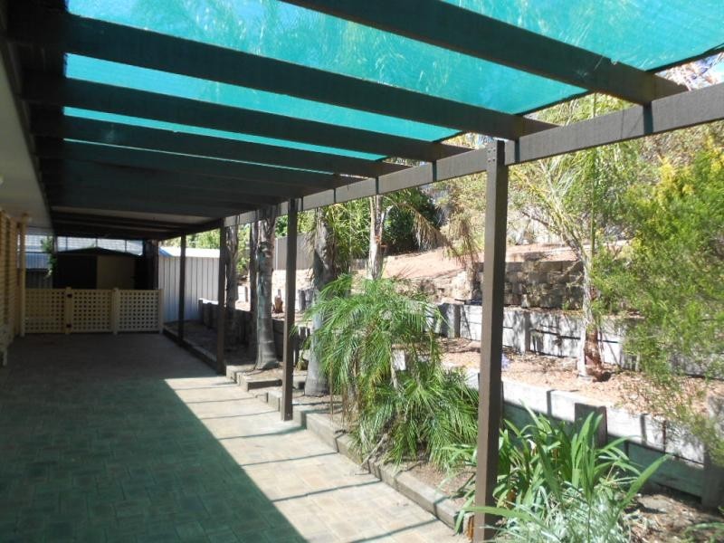 19  Shamrock  Rd, Hallett Cove SA 5158