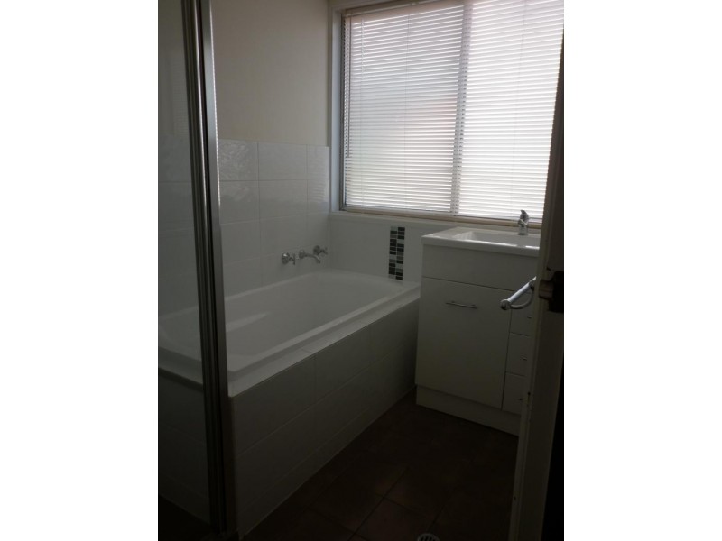 30 Blueridge Rd, Hackham SA 5163