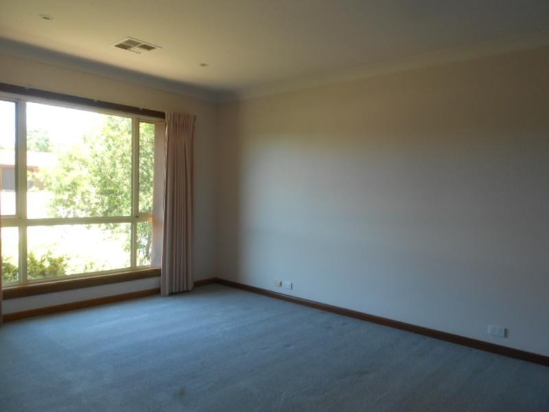 14 Hub Dr, Aberfoyle Park SA 5159