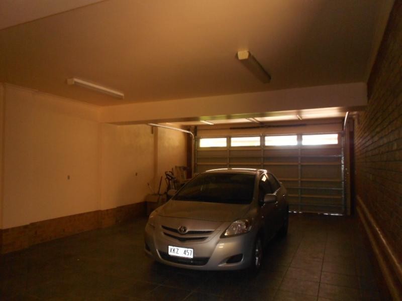 14 Hub Dr, Aberfoyle Park SA 5159