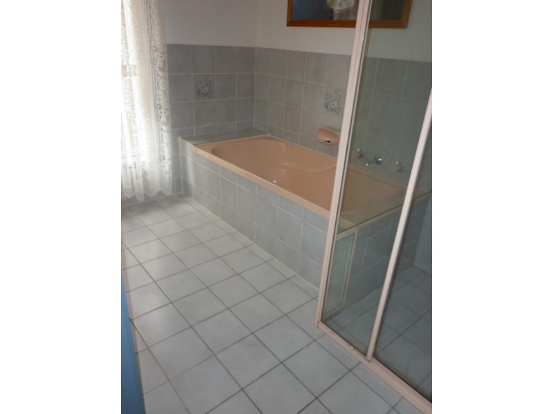 23 Peppermint Gr, Noarlunga Downs SA 5168