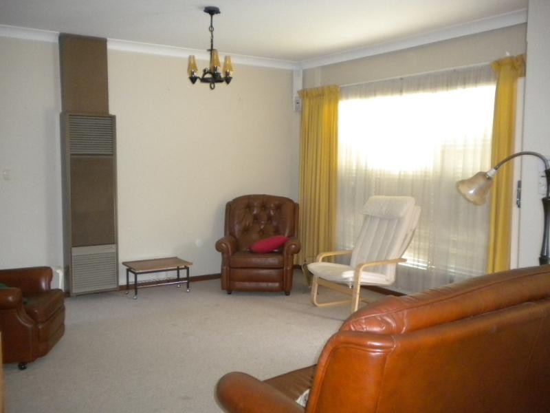 14A  Glengarry Ave, Glandore SA 5037