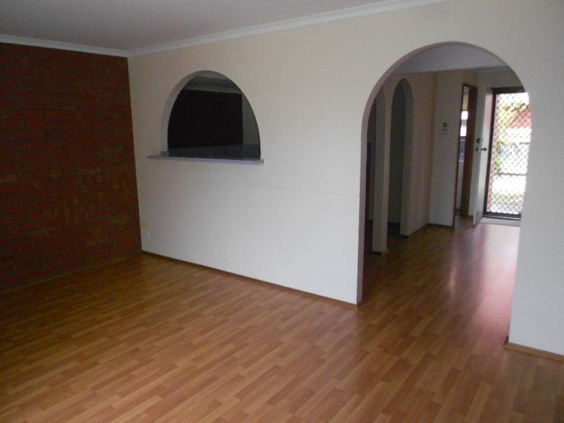 3/5 Wallala Ave, Park Holme SA 5043