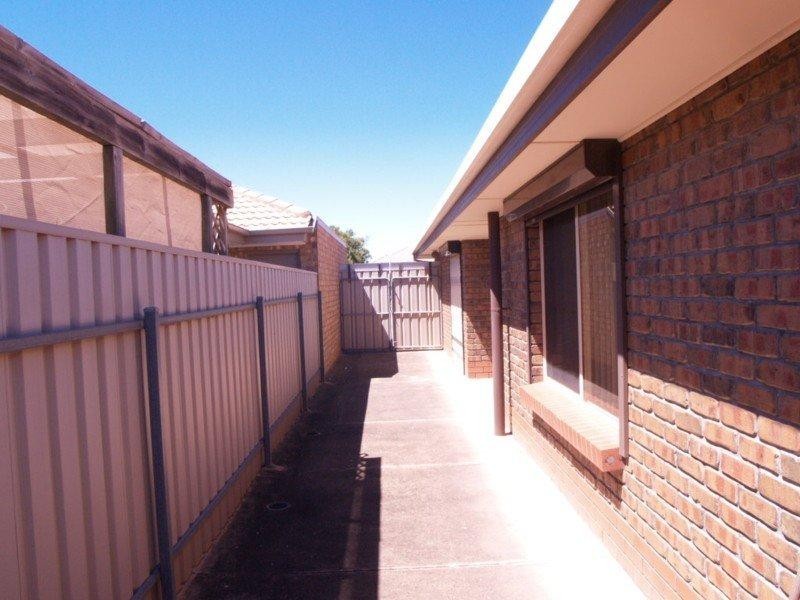 21 Cedar Ave, Seaford SA 5169