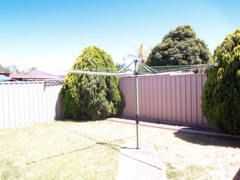 21 Cedar Ave, Seaford SA 5169