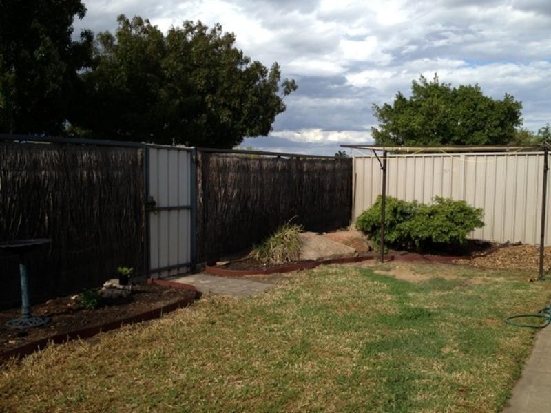 16 Avocet St, Seaford Rise SA 5169