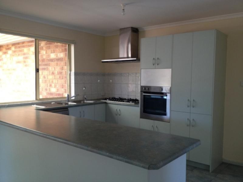 29 Deane Ave, Noarlunga Downs SA 5168