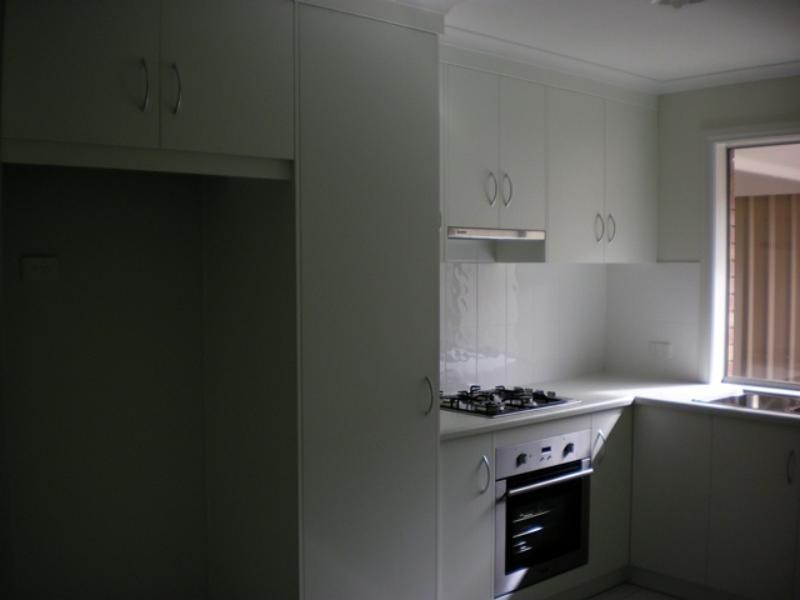 5 Lucy  Ct, Trott Park SA 5158